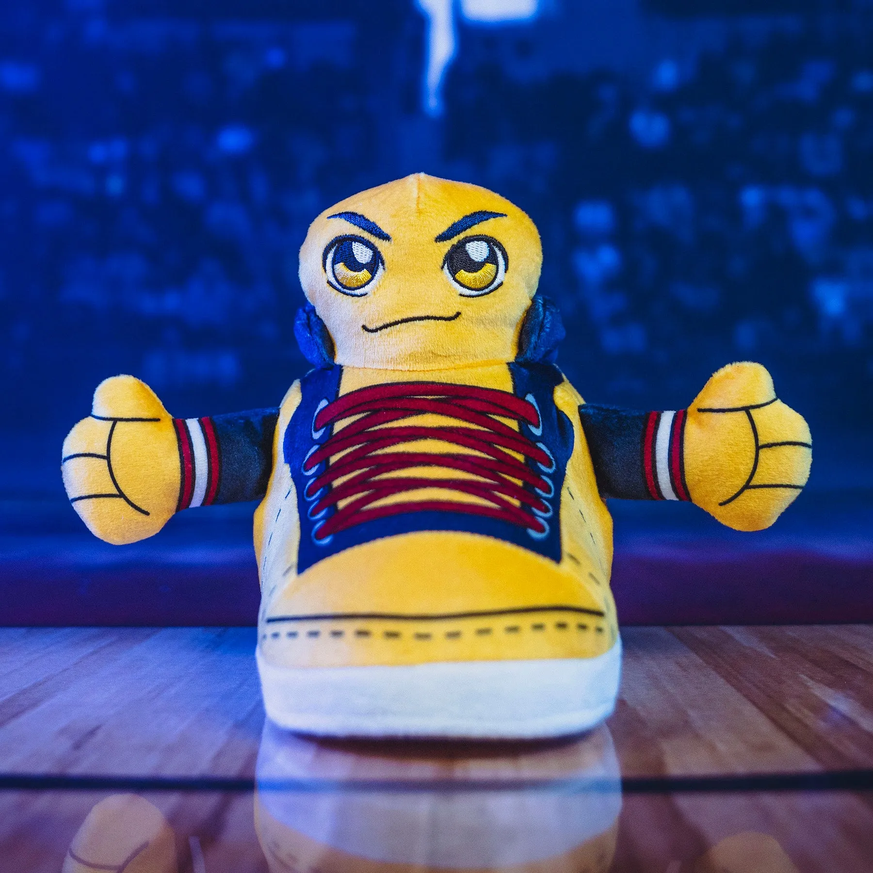 Denver Nuggets Sneaker 7" Kuricha Plush