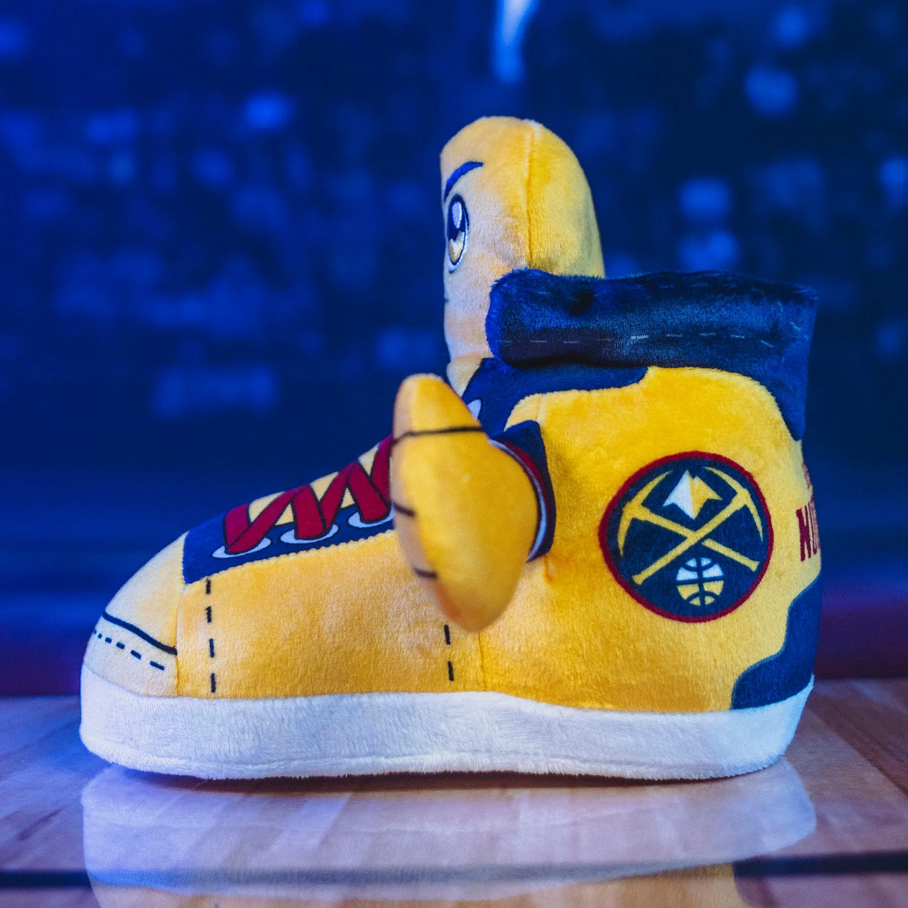 Denver Nuggets Sneaker 7" Kuricha Plush